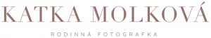 Katka Molková - rodinná a newborn fotografka - logo